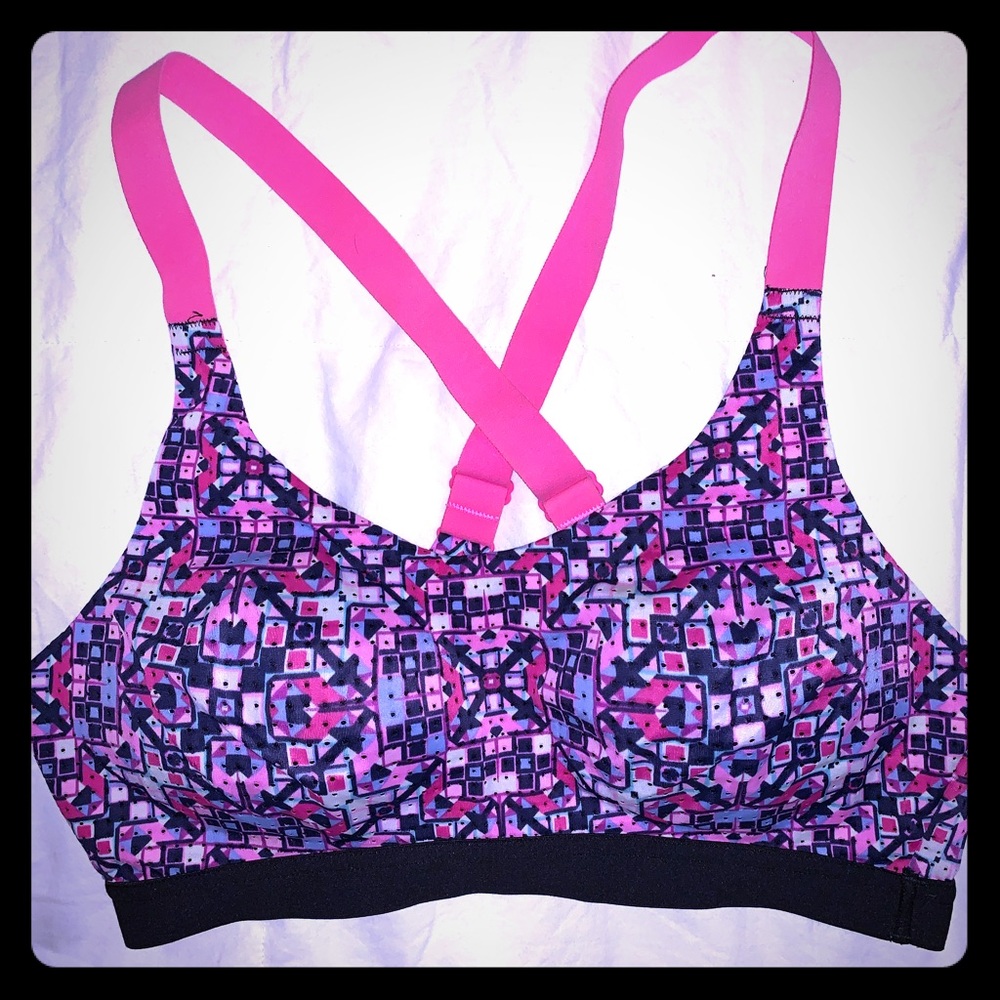 Victoria Secret Sport sports bra built in cups 34B